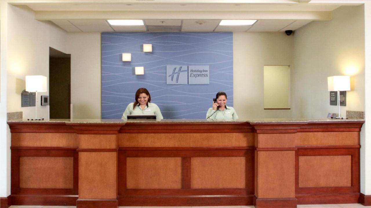 Holiday Inn Express & Suites Monterrey Aeropuerto By Ihg Apodaca Екстериор снимка