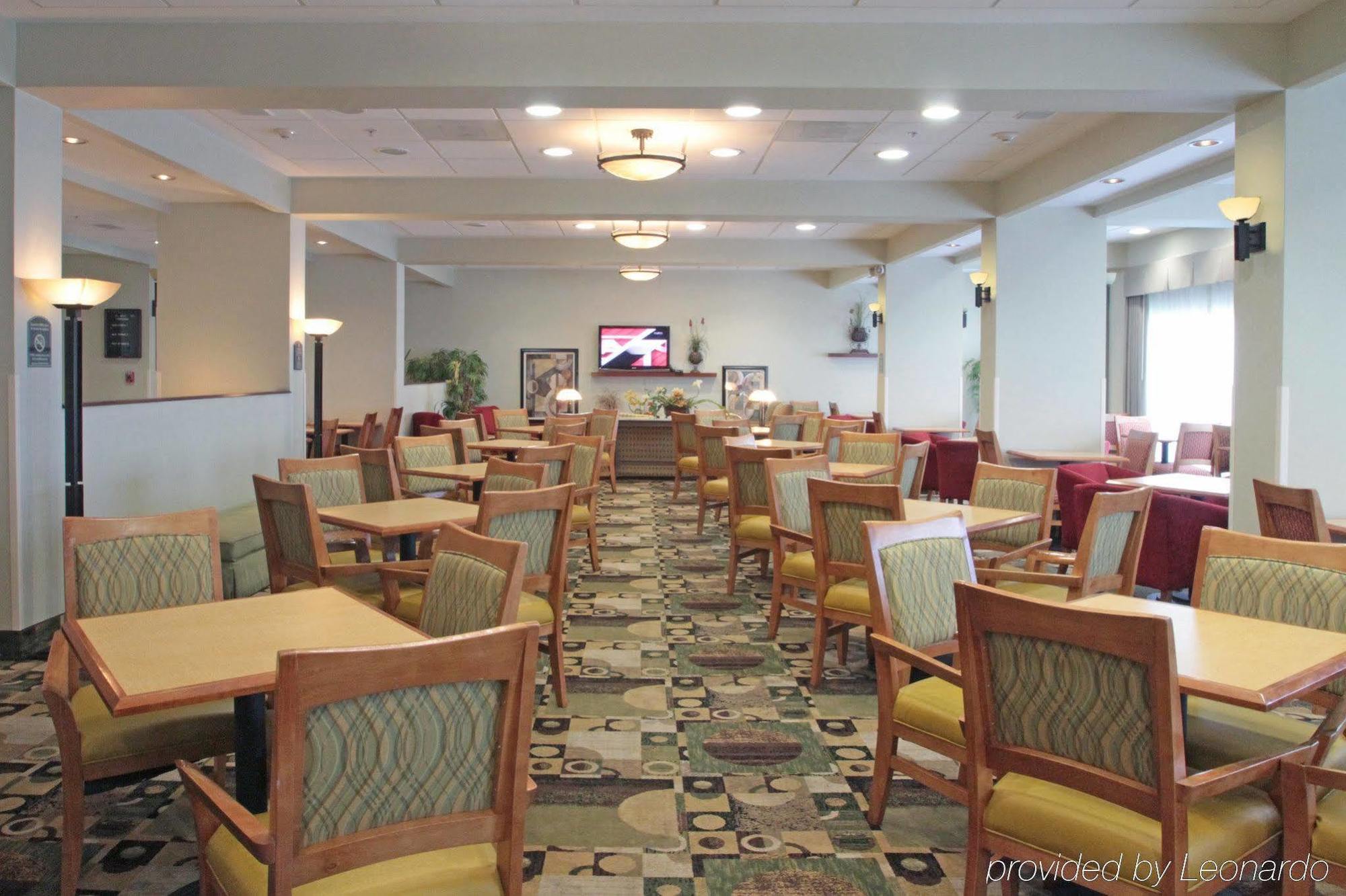 Holiday Inn Express & Suites Monterrey Aeropuerto By Ihg Apodaca Екстериор снимка