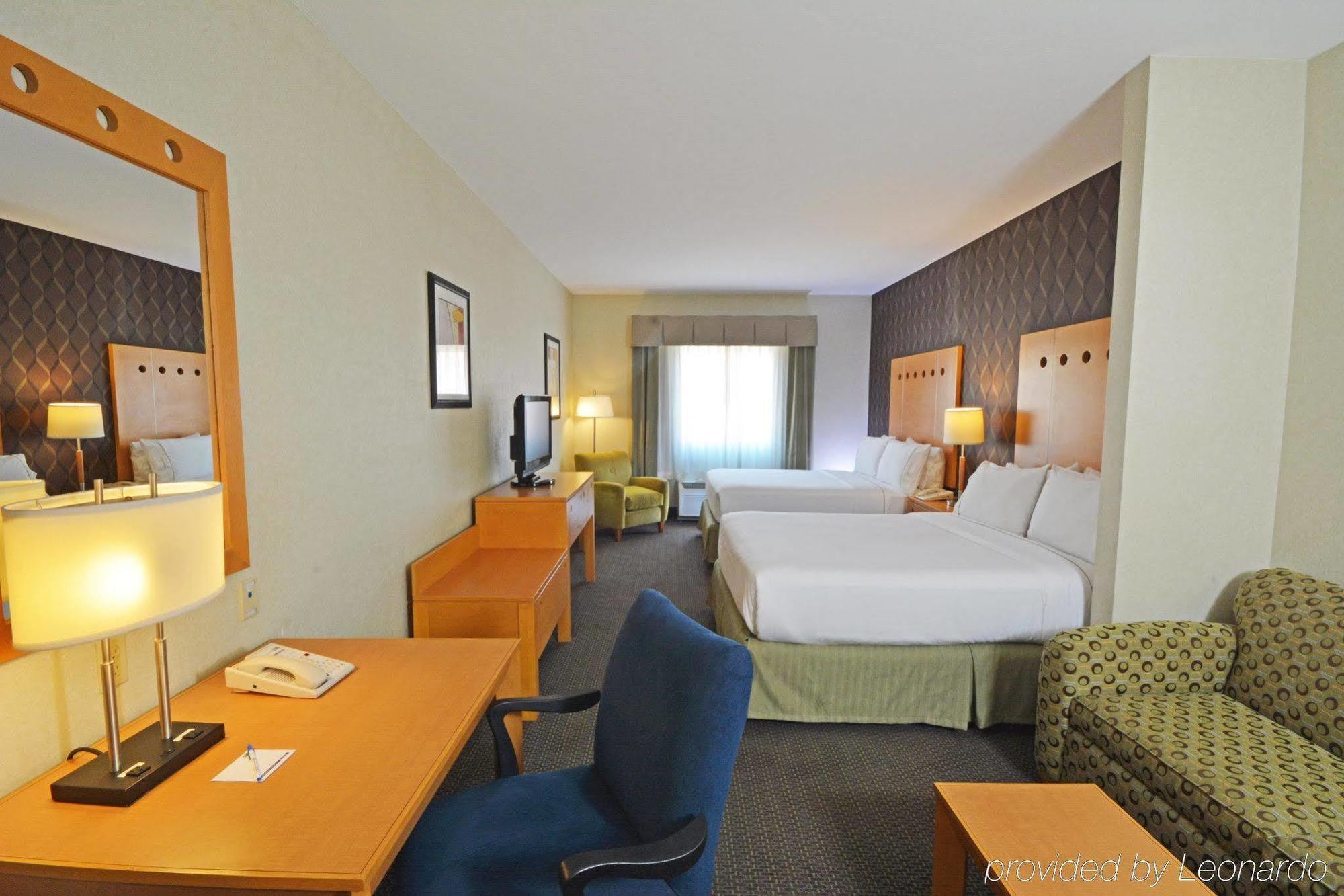 Holiday Inn Express & Suites Monterrey Aeropuerto By Ihg Apodaca Екстериор снимка