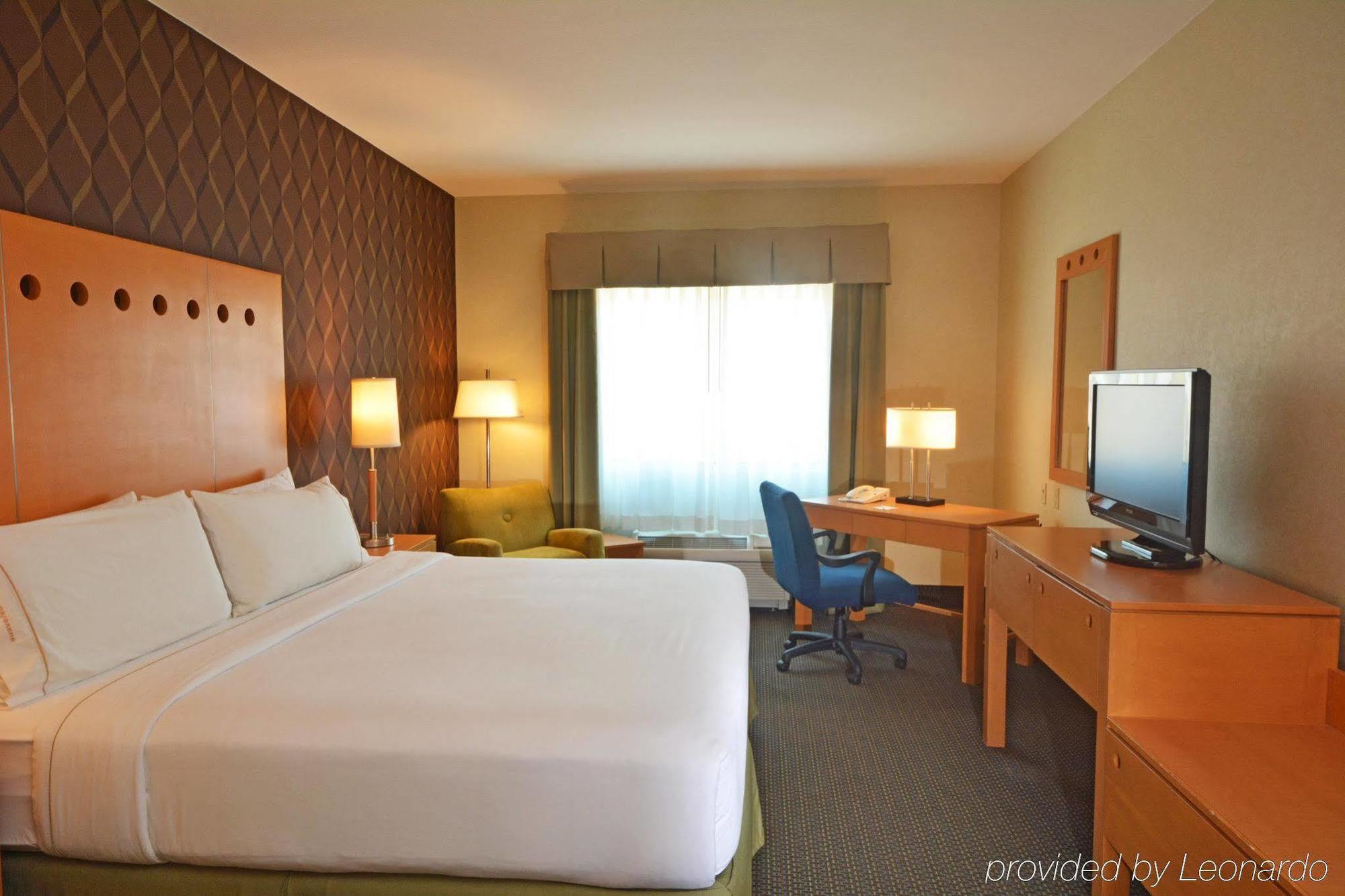 Holiday Inn Express & Suites Monterrey Aeropuerto By Ihg Apodaca Екстериор снимка
