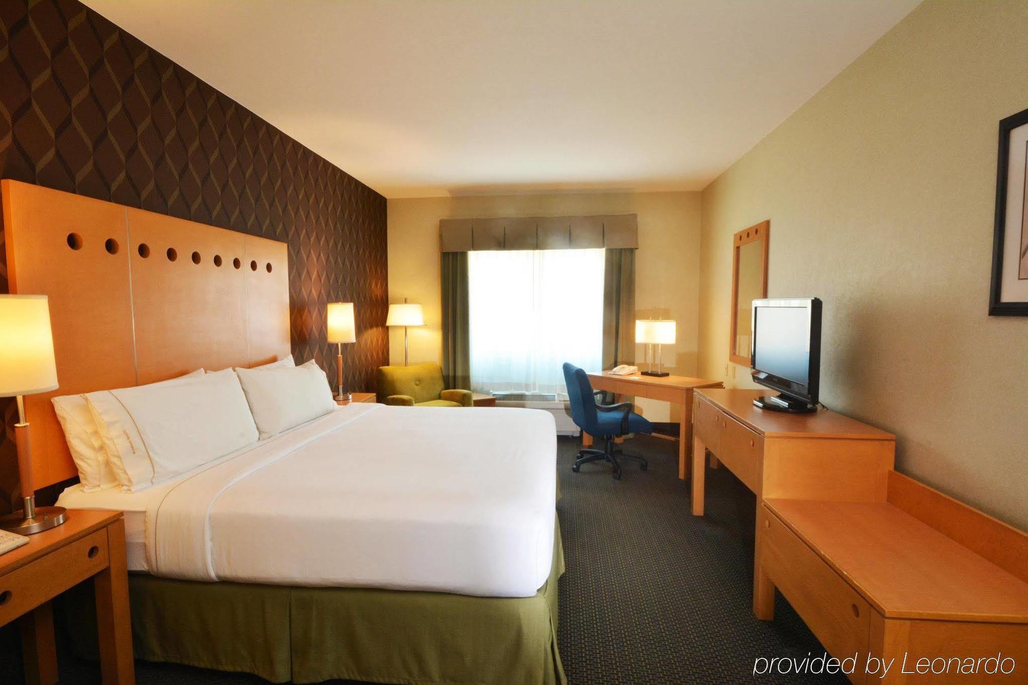 Holiday Inn Express & Suites Monterrey Aeropuerto By Ihg Apodaca Екстериор снимка