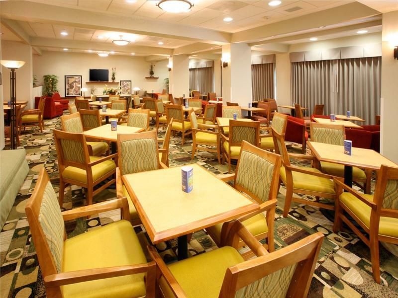 Holiday Inn Express & Suites Monterrey Aeropuerto By Ihg Apodaca Екстериор снимка