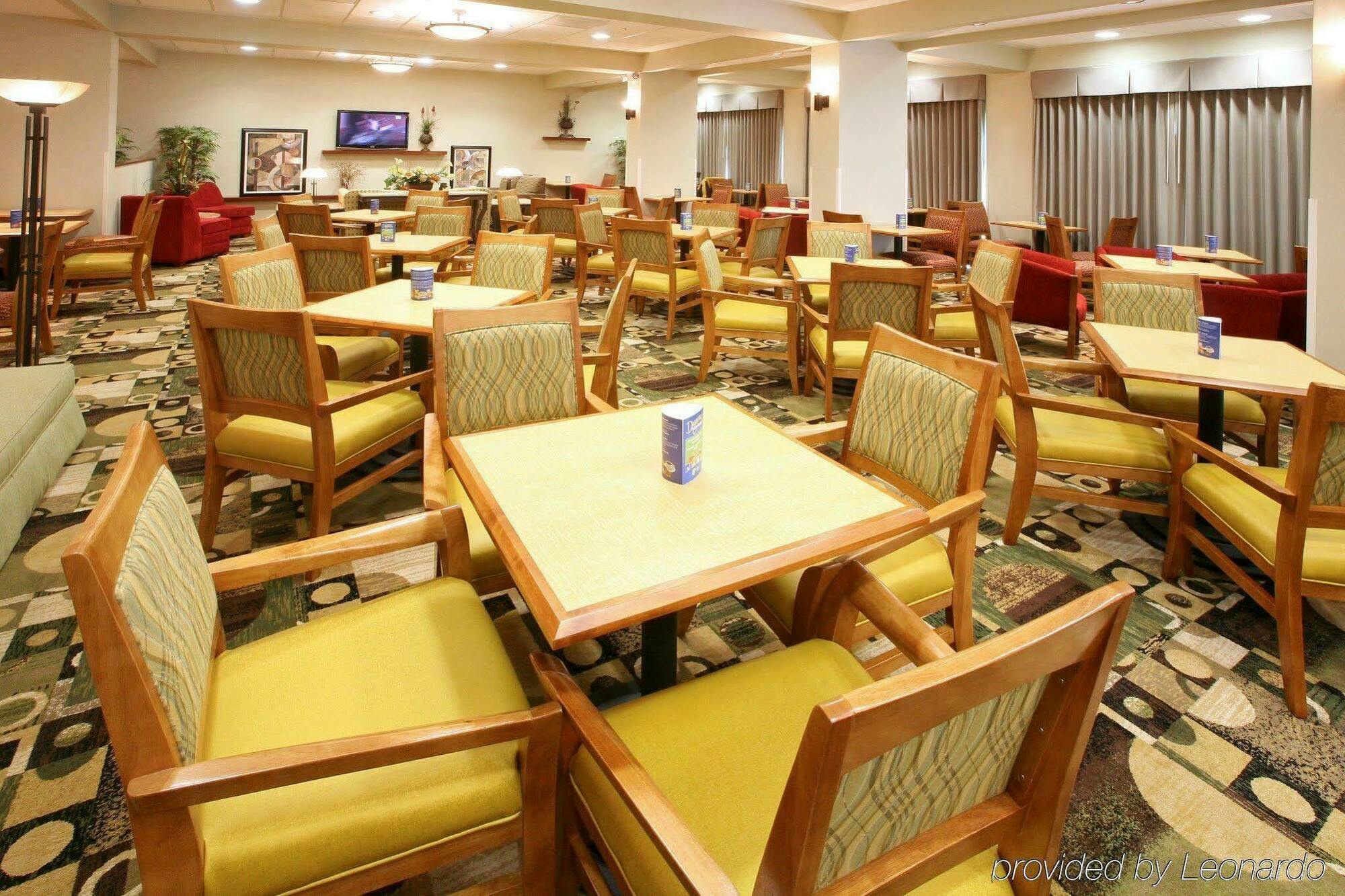 Holiday Inn Express & Suites Monterrey Aeropuerto By Ihg Apodaca Екстериор снимка