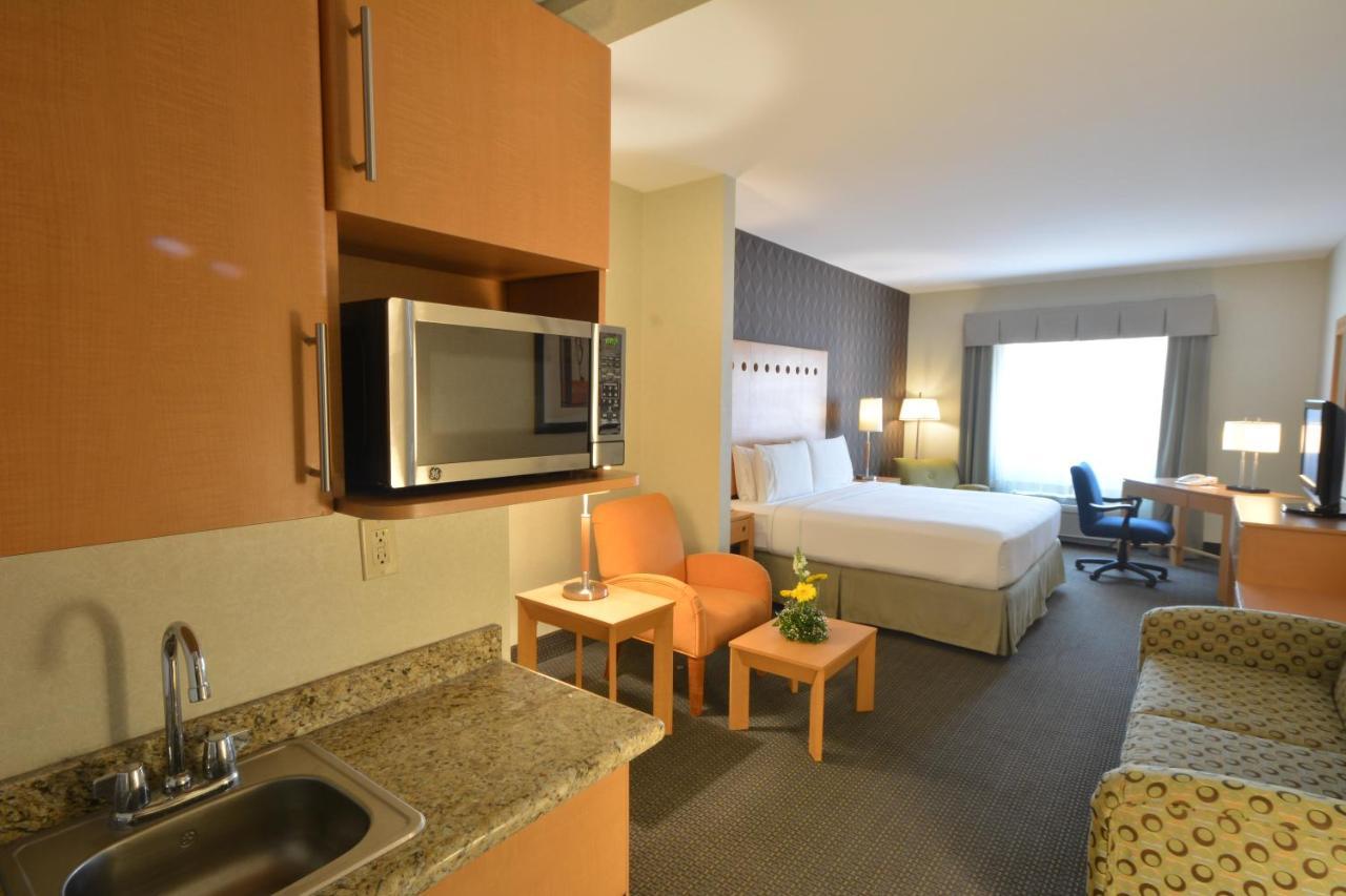 Holiday Inn Express & Suites Monterrey Aeropuerto By Ihg Apodaca Екстериор снимка